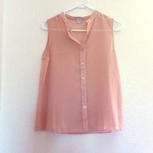 Sleeveless button up blouse