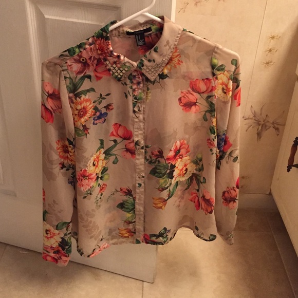 flowy floral shirt