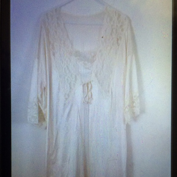 Robe and night gown set