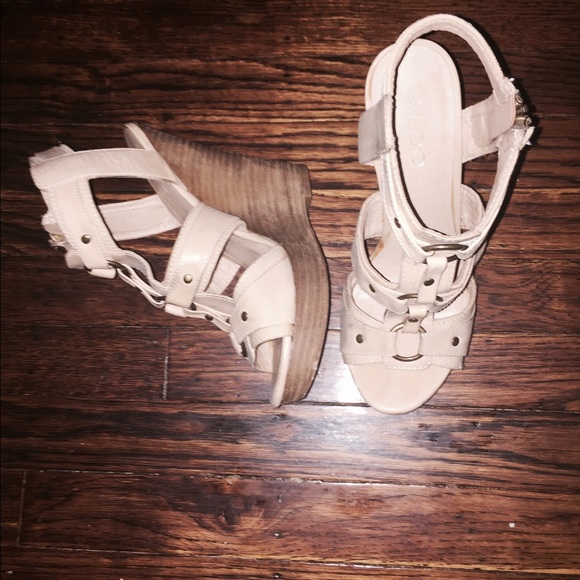 Aldo wedge