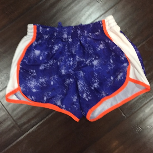 Running shorts