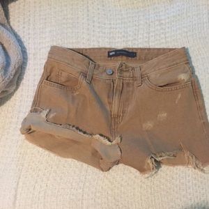 Levi high rise shorts