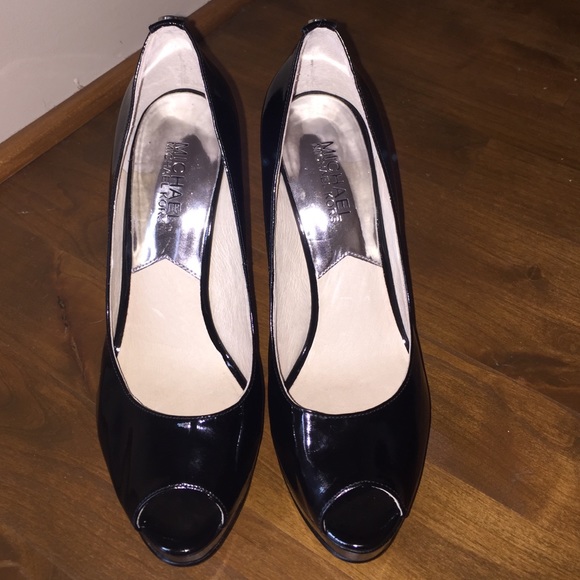 MICAHEL Michael Kors heels - Picture 1 of 3