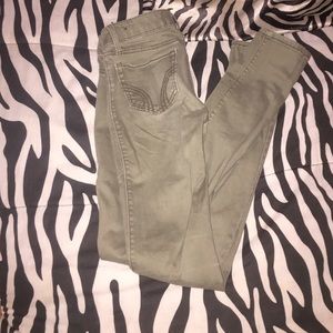 Hollister army green khakis