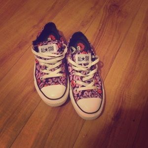 Converse with Kisses