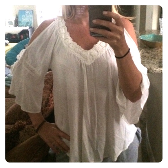 Urban outfitter white bohemian top