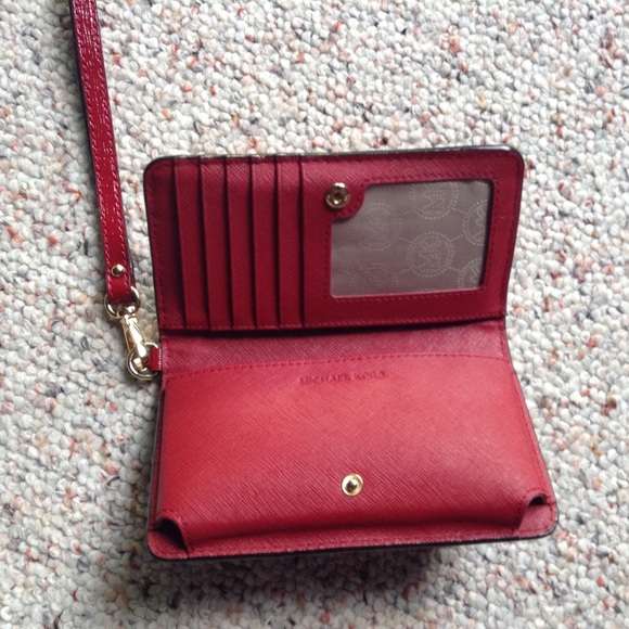 Authentic Michael kors wallet 🍭 - Picture 3 of 4