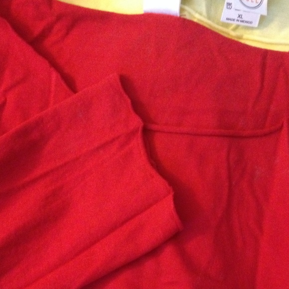 Four long sleeved tops! - Picture 3 of 3