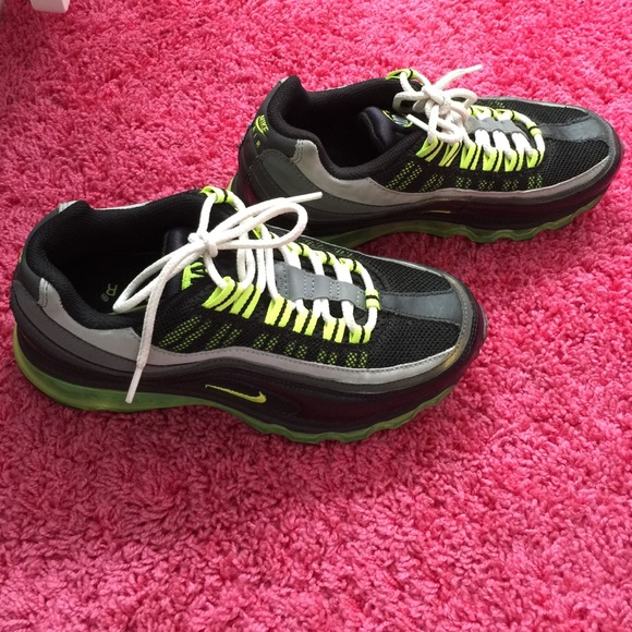 black and neon green nike shoes 77 nike shoes black and neon green nike tennis black and neon green nike shoes 77 nike shoes black and neon green nike tennis