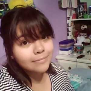 Meet your Posher, Alicia