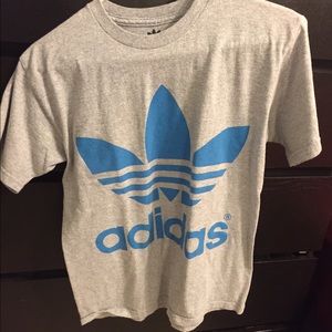 Reflection Adidas logo tee