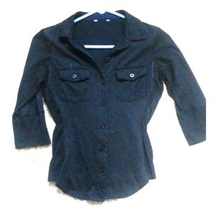 Black button up shirt woth collar