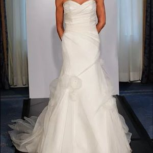 Augusta Jones Elaine wedding dress. 10 8 6