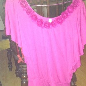 Flirty short sleeved top!