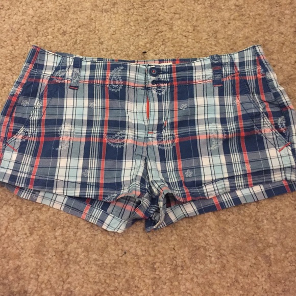 Aeropostale Plaid Paisley Shorts - Picture 1 of 3