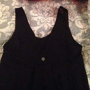 Black lululemon tank