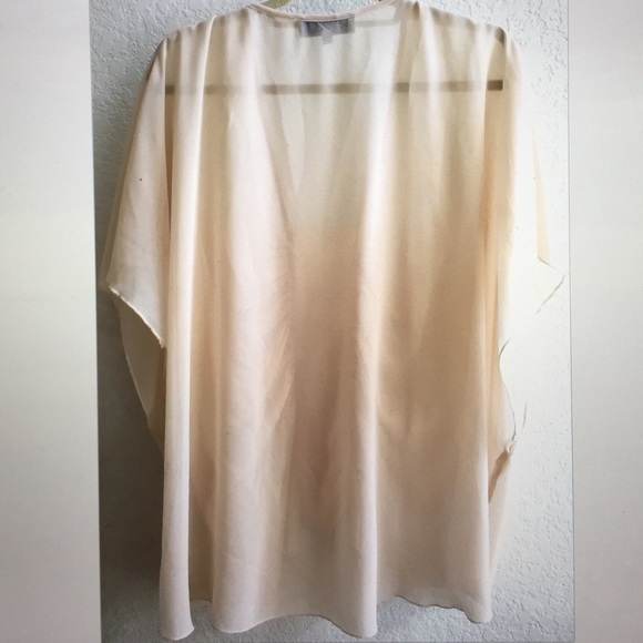 Cream Color Blouse - Picture 2 of 2