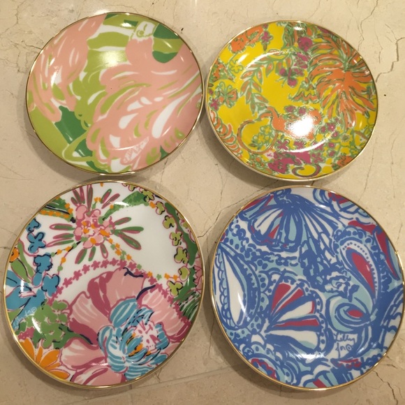 Perfect condition Lilly pulitzer plates