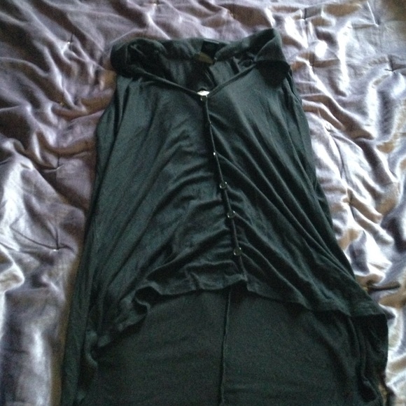 high-low t-shirt with collar and lace skull - Picture 1 of 2