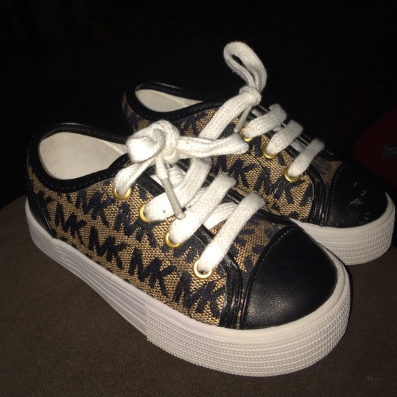 MICHEAL KORS
