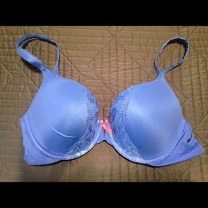 New Victoria's Secret Bra 32DD