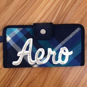 🙅ON HOLD🙅Blue Plaid Aeropostale Wallet