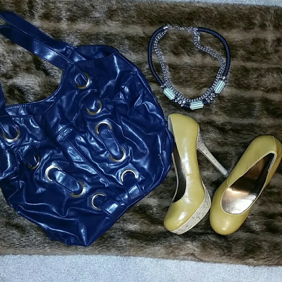 Avon Handbags - €SOLD€SOLD€   Blue Purse!!