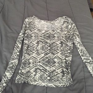 Long sleeve fitted shirt
