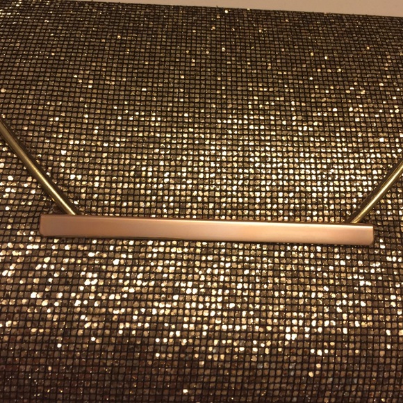 Women Gold Glittered evening Envelope Clutch - Picture 3 of 4