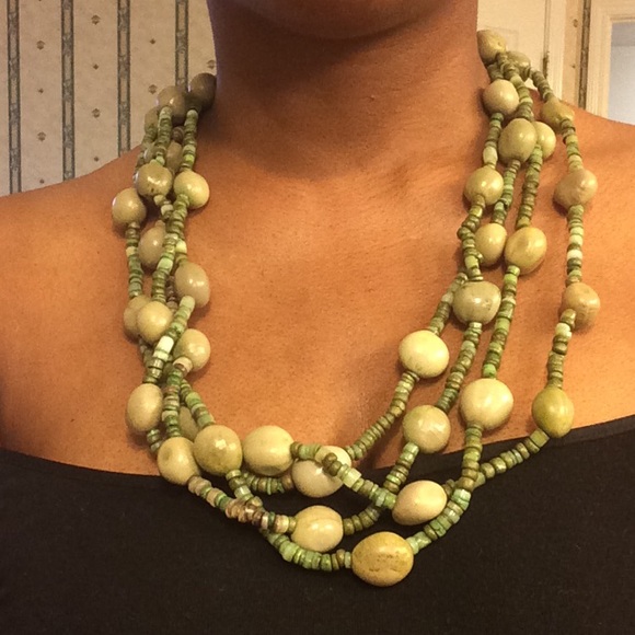 NEW BEAD WOOD NECKLACE/EARRINGS!