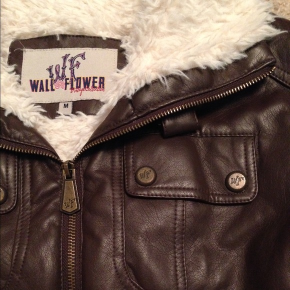 Brown Leather Jacket w/fuzzy lining - Picture 2 of 4