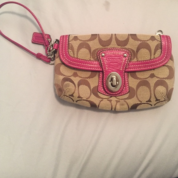 Coach wristlet - Picture 1 of 3