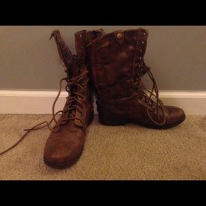 American Eagle Boots