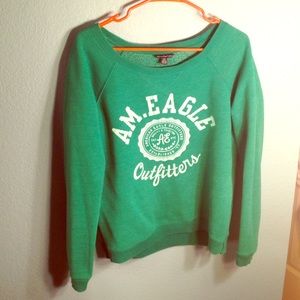 Off the shoulder green American eagle sweatshirt