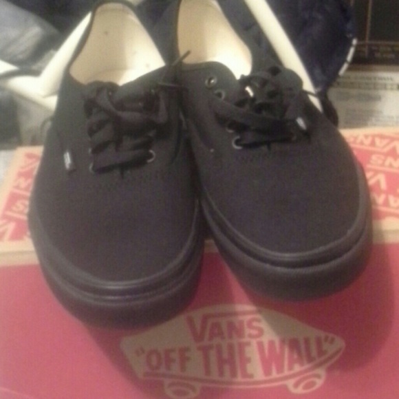 Vans - Picture 2 of 3