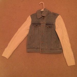 Jean jacket with knit sleeves