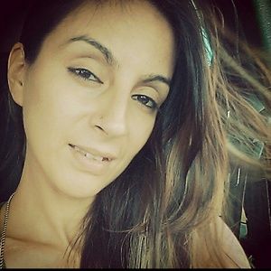 Meet your Posher, Camelia