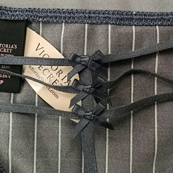 SOLD***Very Sexy Push-up bra 32C and small panty - Picture 4 of 4