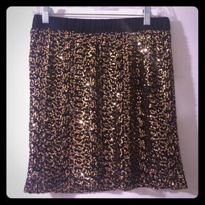 NWOT Black and Gold Sequined Mini Skirt