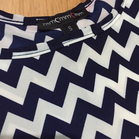 ❌Bundled❌Moa Moa Chevron Red Bow Back Top - Picture 3 of 4