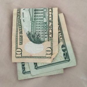 Meet your Posher, Clara