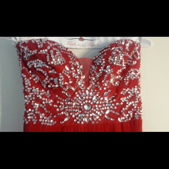 Homecoming/Prom dress - Picture 3 of 4