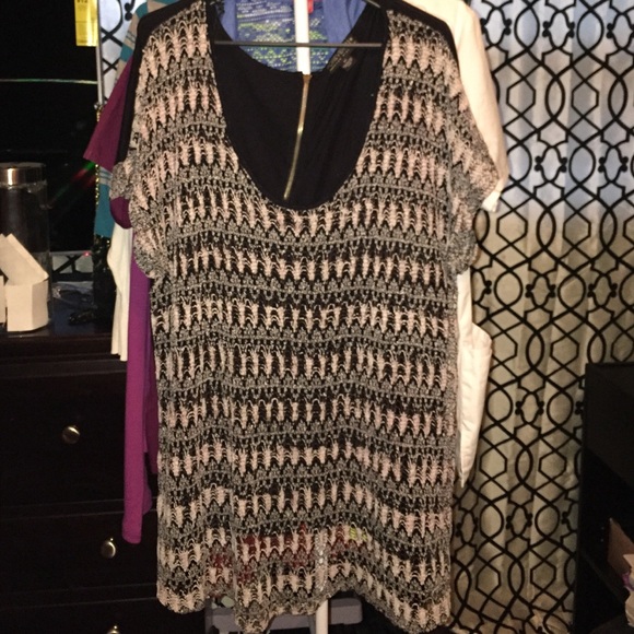 Forever 21 size 3x shirt