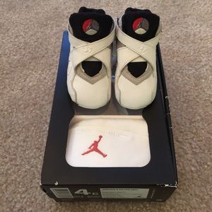 Excellent used condition children's retro 8.