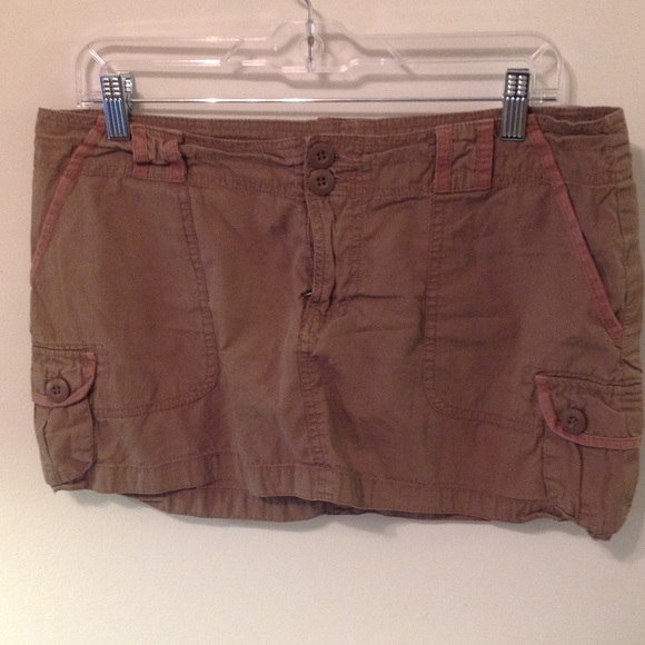 Cute Cargo Skirt - Picture 1 of 2