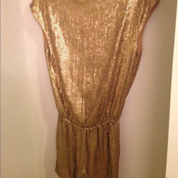 ❤️HP Statement Style❤️NWT Haute Hippie gold romper - Picture 2 of 5