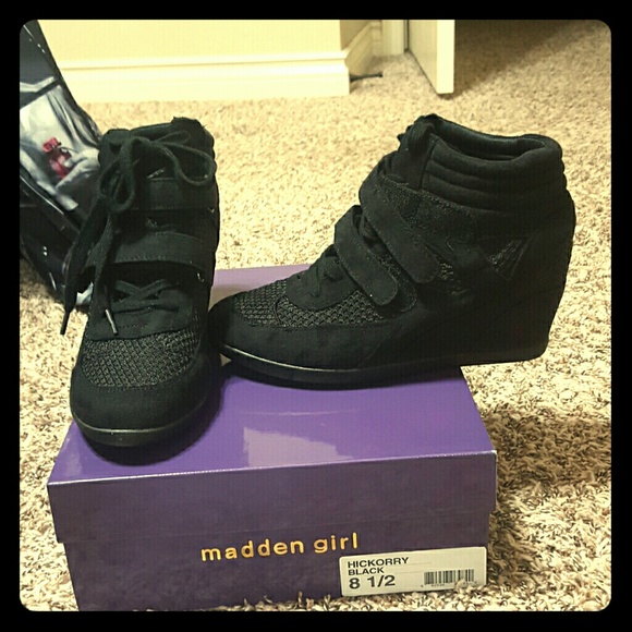 Sneaker wedges