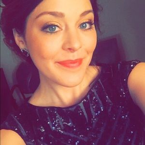 Meet your Posher, Dessiree