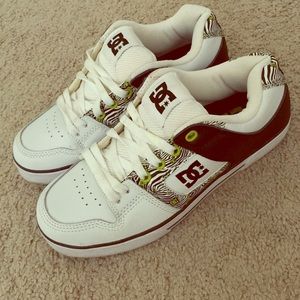 DC - White and zebra shoes