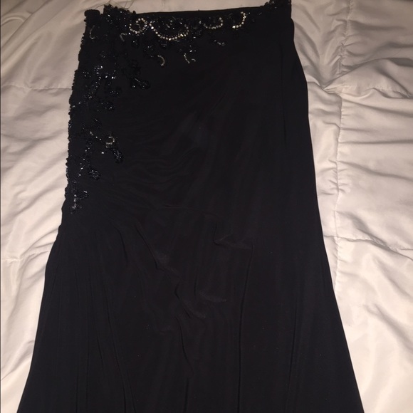 Prom dress!! - Picture 3 of 4